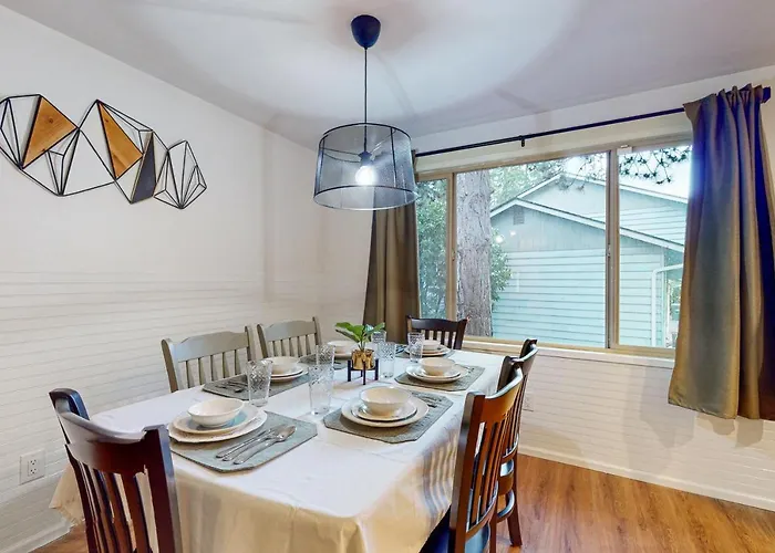 Woodbine Way Retreat