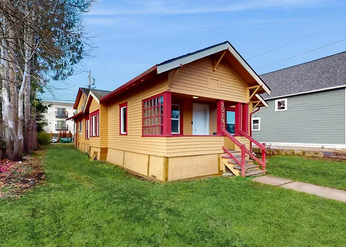 Fountain District Bungalow
