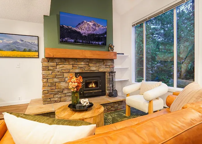 Crystal Creek Retreat